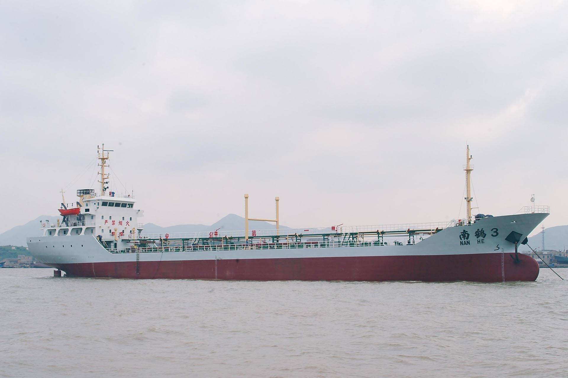 南鹤3/油船