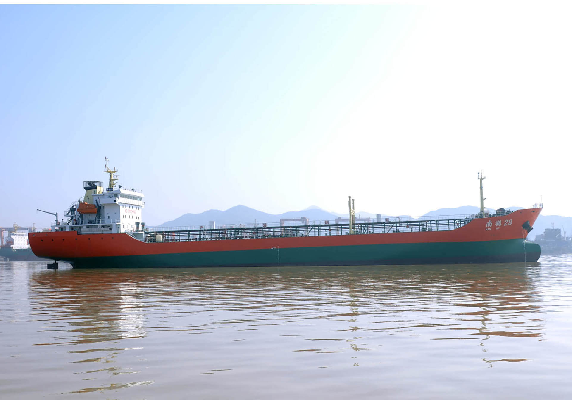 南鹤28/成品油轮