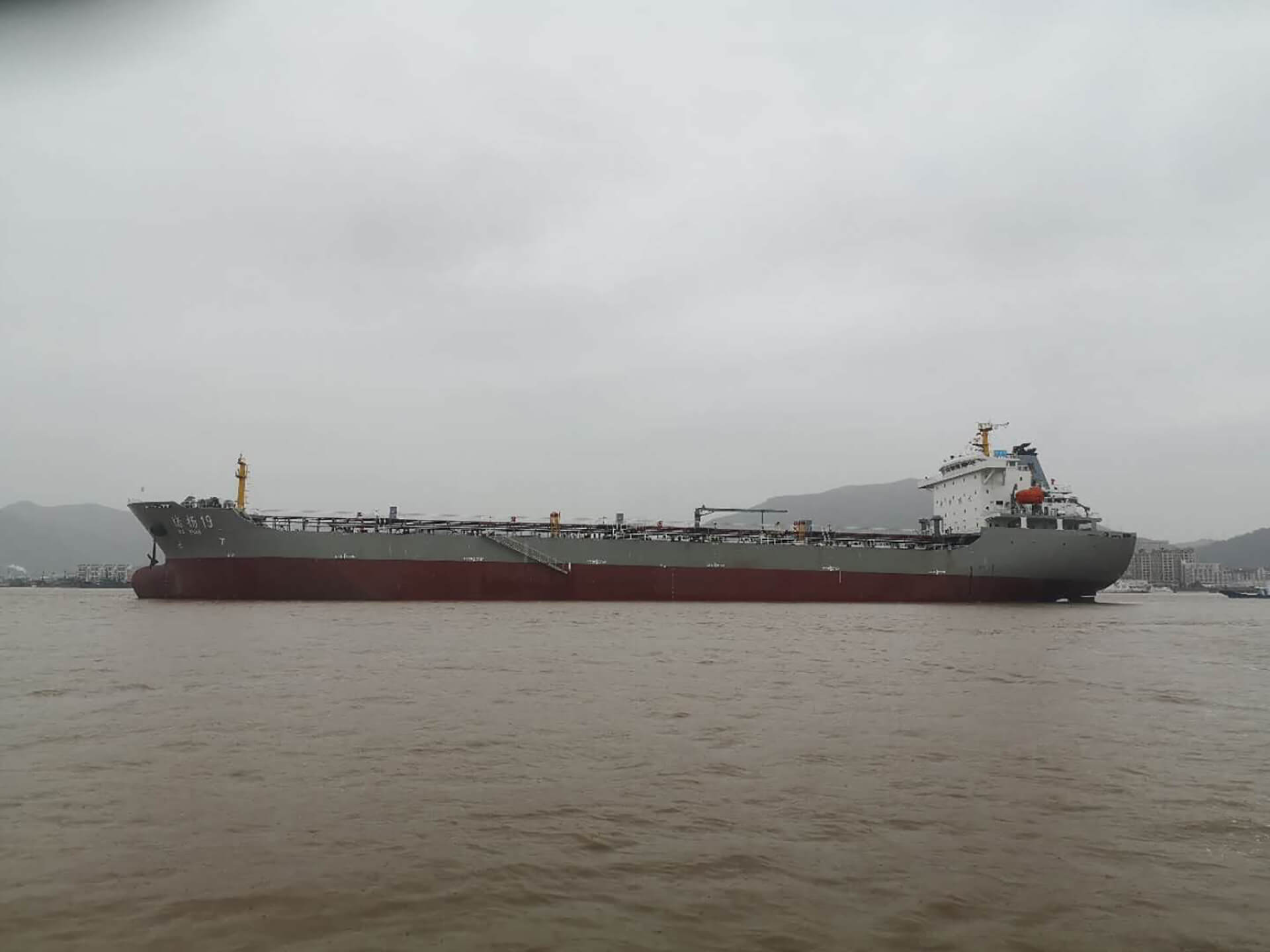 绪扬19/33000油轮