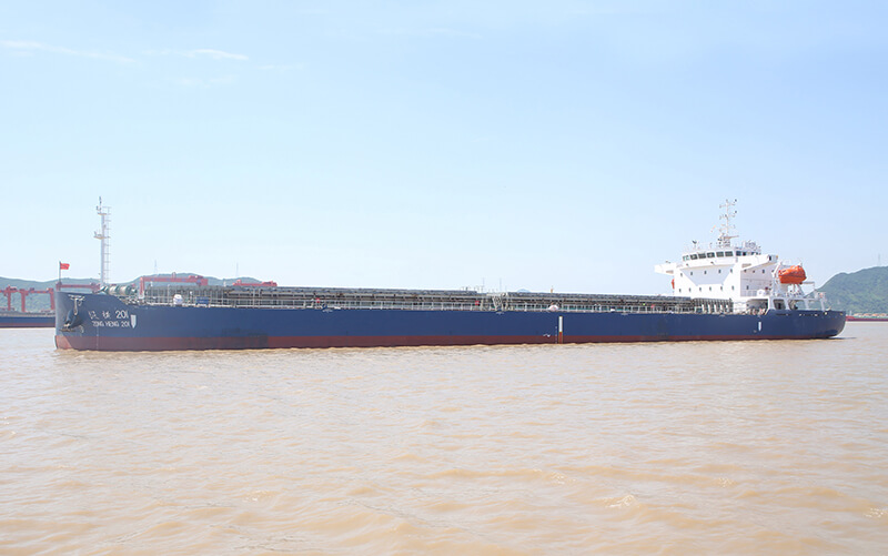 纵横201/8600T散货船