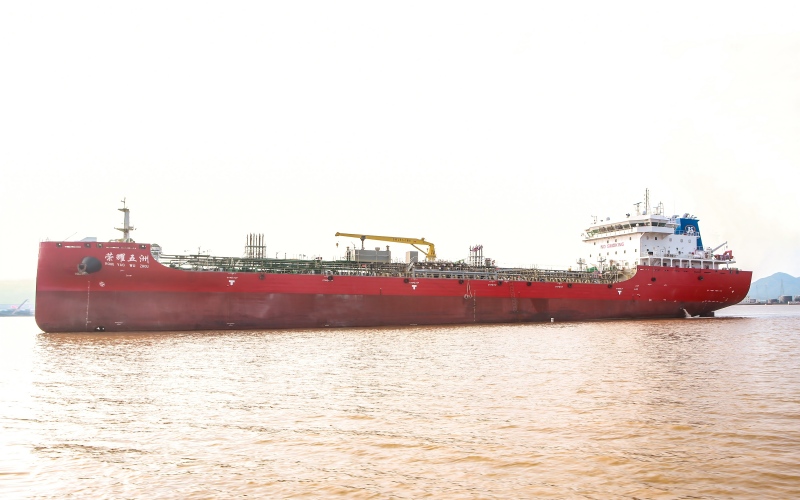 荣耀五洲/14000化学品油船